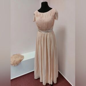 Chic Cream Maxi Dress with Pleated Bodice